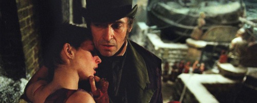 Les_Miserables_2012_Movie_still_cropped